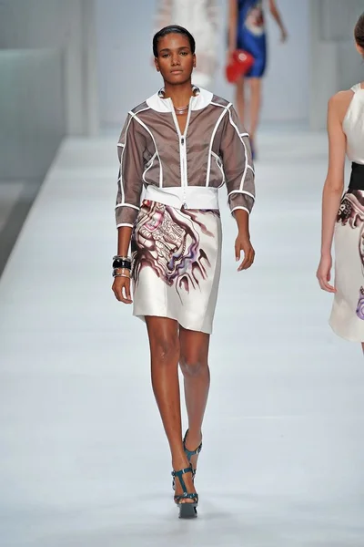 Look 33